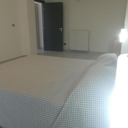 Home Mazzei Piazza Bilotti Козенца Стая снимка