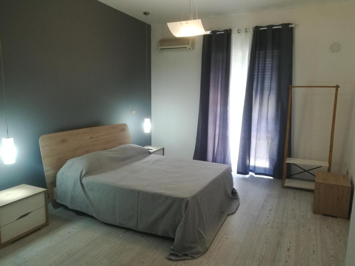 Home Mazzei Piazza Bilotti Козенца Екстериор снимка