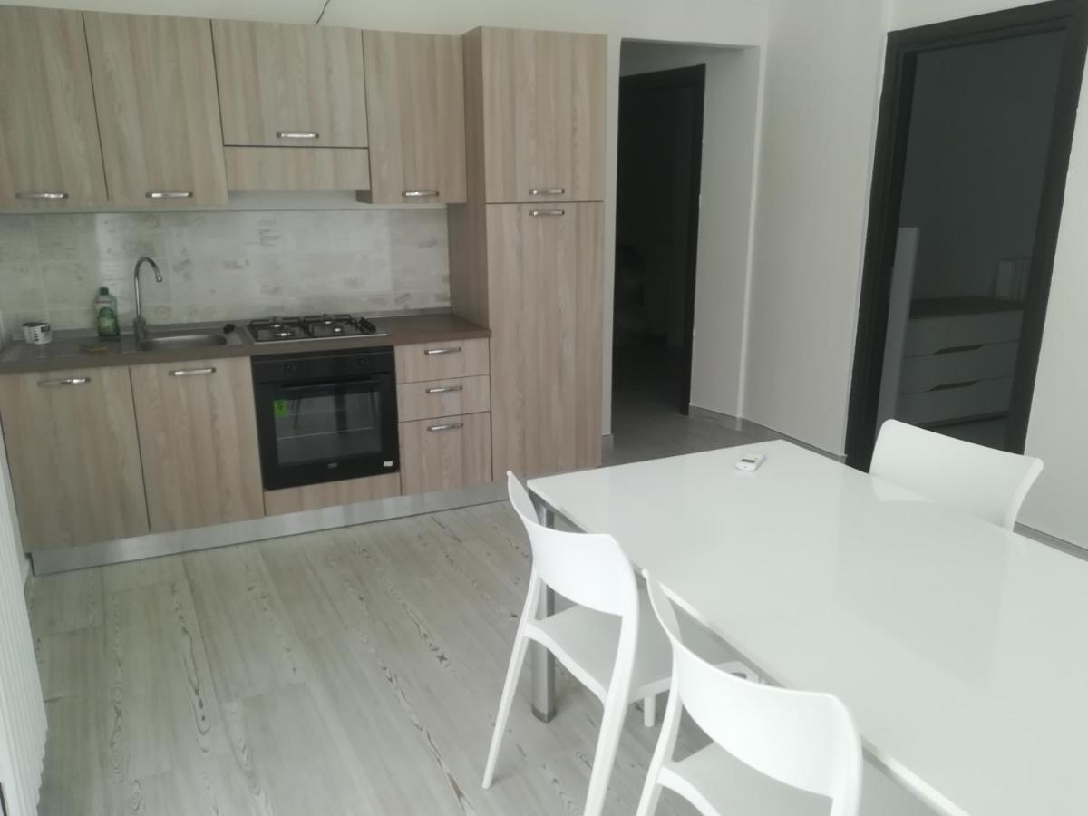 Home Mazzei Piazza Bilotti Козенца Стая снимка